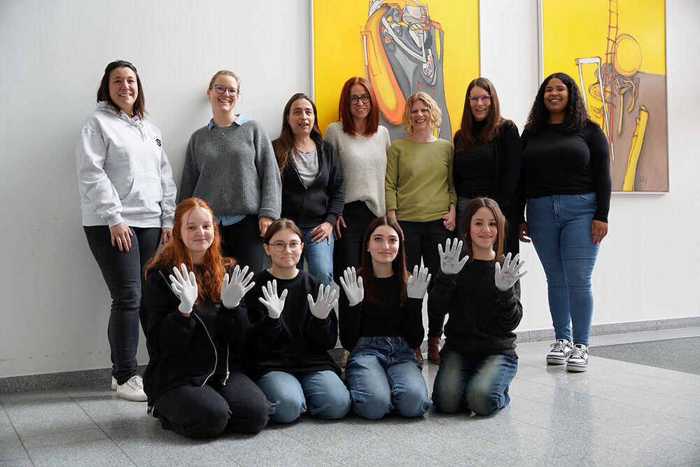 Our Starline women with the participants
